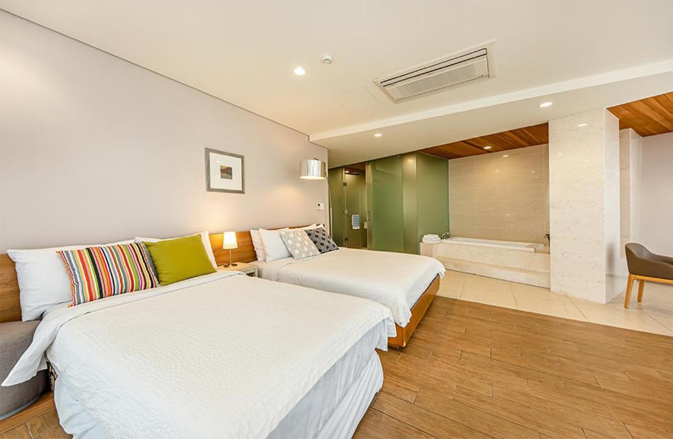 Jeju Bom Stay Seogwipo Exterior foto